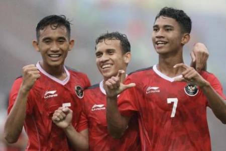 Laga Timnas Indonesia U-23 vs Timnas Thailand U-23 DIgeser