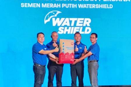 Semen Merah Putih Watershield Berikan Efek Daun Talas pada Bangunan