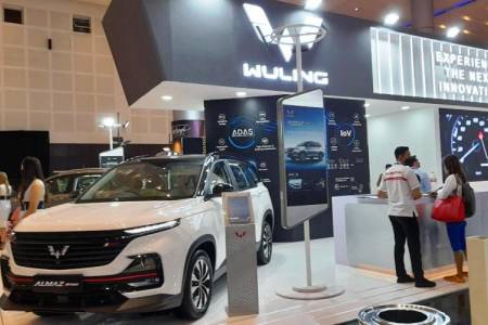 Wuling Hadirkan Lini Produk yang Dilengkapi Beragam Inovasi Modern di IIMS Surabaya 2022