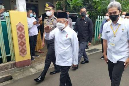 Wapres RI KH. Ma'ruf Amin Kunjungi Kampung Batik di Bogor