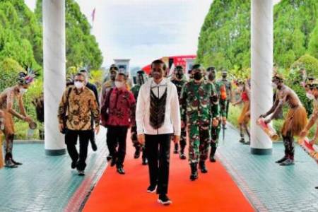 Presiden Jokowi Sahkan 3 Provinsi Baru di Papua