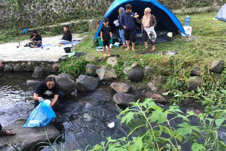 Jilid ke IV Kegiatan Touring PGTT, Bersihkan Lingkungan dan Aliran Sungai Cibodas 