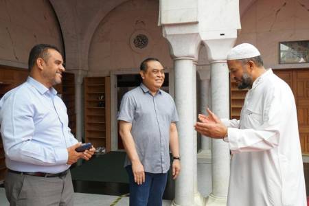 Waketum DMI, Komjen (Pur) Dr. H. Syafruddin Kunjungi Geneva Islamic Cultural Foundation
