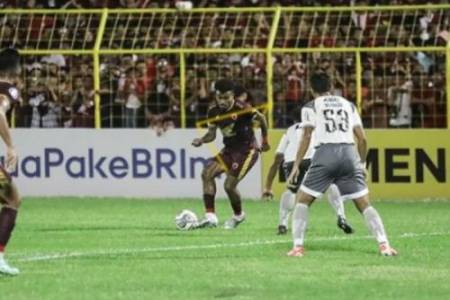 Liga 1 2022/2023: PSM Makassar Hajar Persib Badung 5-1