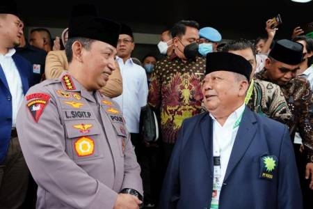 Kapolri Jenderal Pol Listyo Sigit Prabowo Hadiri Pembukaan Muktamar ke-XVI Persis di Bandung 