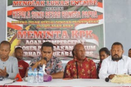 Tokoh Adat dan Pemuda Adat Papua Tolak Pengukuhan Lukas Enembe sebagai Kepala Suku Besar Papaua