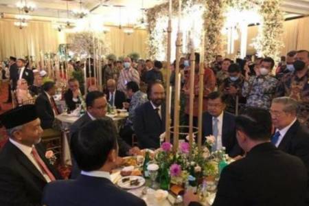 Jusuf Kalla, Anies Baswedan, Surya Paloh dan SBY Satu Meja Hadiri Pernikahan Anak dari Salim Segaf Al Jufri