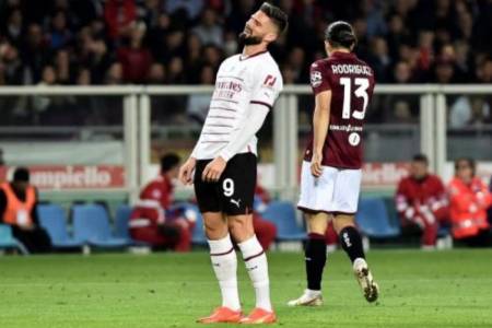 Liga Italia 2022/2023 Semalam: Gagal Pepet Napoli,  AC Milan  Takluk 1-2 dari Torino