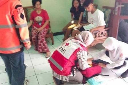 Jusuf Kalla: PMI Bersama Relawan Turun Bantu Warga Cianjur 