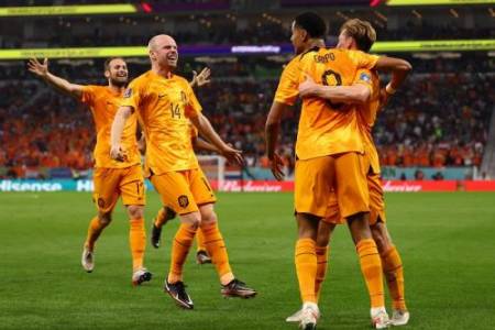 Timnas Belanda Menang Dramatis 2-0 atas Senegal