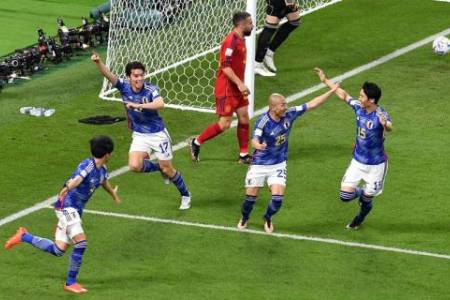 Hajar Spanyol 2-1  Jepang Juara Grup E Sekaligus Lolos ke 16 Besar