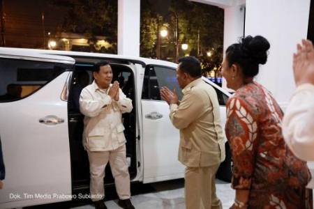 Prabowo Subianto Persilahkan Kader yang tidak Sejalan Keluar Partai