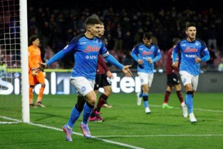 Liga Italia 2022/2023: Hajar Tuan Rumah Salernitana 2-0,  Napoli Kokoh Dipuncak Klasemen!