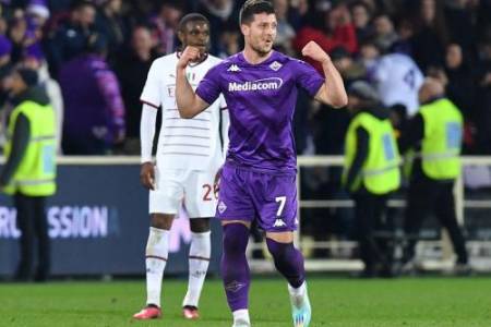 Liga Italia 2022/2023: Fiorentina Bungkam AC Milan 2-1 