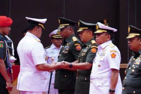 Panglima TNI Laksamana Yudo Margono Mutasi 4  Pati TNI Kopassus 