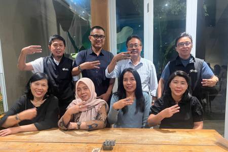 Prof. Rahma Terpilih Aklamasi Ketua IKAFE Unhas Jawa Timur