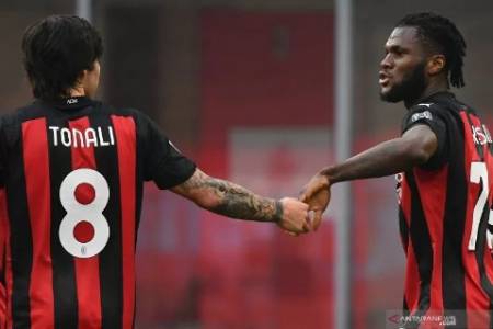 Gelandang AC Milan, Sandro Tonali Dikabarkan Merapat ke Newcastle United