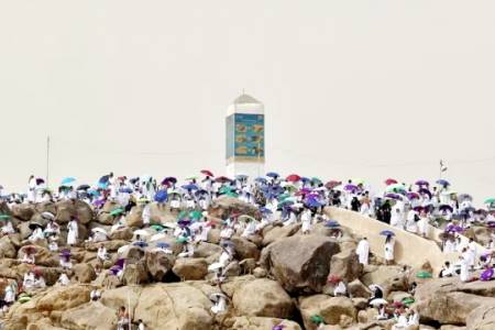 Hari Ini Jelang Wukuf, Seluruh Jamaah Haji Indonesia  Diberangkatkan ke Arafah Secara Bergelombang