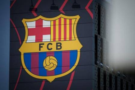 Kabar Duka: Legenda Barcelona, Luis Suarez Meninggal Dunia!