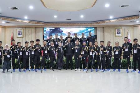 Menpora Dito Melepas Tim Nasional Garuda INAF U-23  untuk Tournament Artalive Challenge Cup Amputee Football 2023 