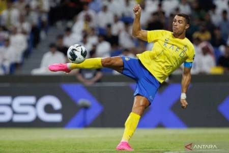 Al-Nassr Lolos ke Semifinal Arab Club Champions Cup, Ronaldo Sumbang 1 Gol!