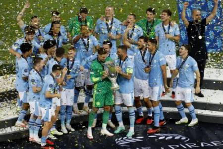 Piala Super Eropa 2023: Manchester Rengkuh Juara Usai Kalahkan Sevilla Lewat Drama Adu Penalti di Stadion Karaiskakis 