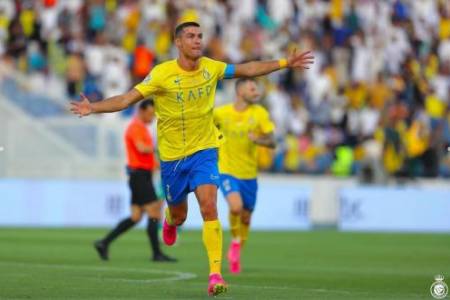 Al Nassr Hajar Al Fateh 5-0, Cristiano Ronaldo Cetak 3 Gol!
