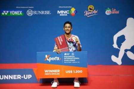 Alwi Farhan Juara Turnamen Bulu Tangkis Indonesia International Challenge 2023