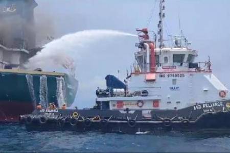 Kapal Kargo Terbakar di Perairan Lampung