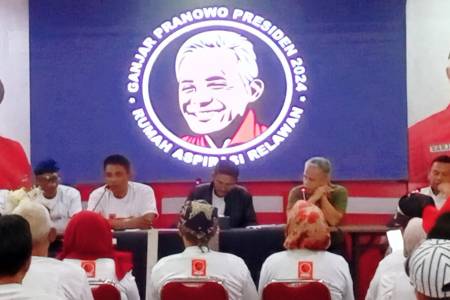 Lepas Baju Bergambar Prabowo-Jokowi, Projo se-Jawa Barat Tegaskan Dukungan Hanya untuk Menangkan  Ganjar-Mahfud di Pilpres 2024