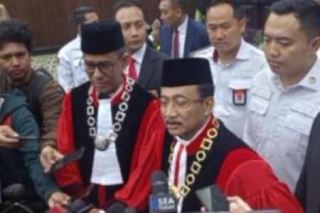 Ketua MK Suhartoyo: Insya Allah Saya tidak akan Terkontaminasi!