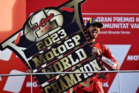 Race MotoGP Valencia 2023: Pembalap Tim Ducati Lenovo, Francesco Bagnaia Juara MotoGP 2023!