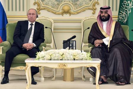 Kuatkan Kerjasama, Vladimir Putin akan Kunjungi Arab Saudi dan UEA