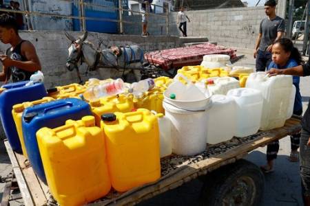 Warga Gaza Terpaksa Minum Air Kotor