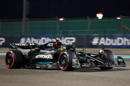 Bintang Formula 1, Lewis Hamilton Dikabarkan Gabung Ferrari Musim 2025 Mendatang 