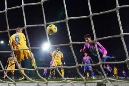 Liga Italia 2023/2024: ACMilan Menang 3-2 Lawan Frosinone