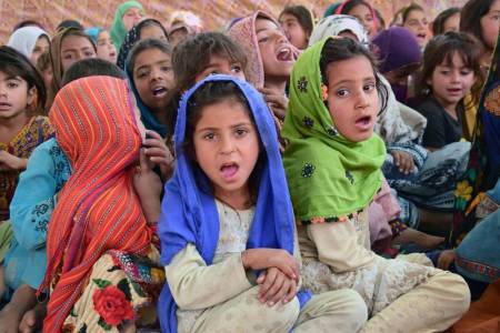 Puluhan Ribu Anak Pakistan Idap Pneumonia