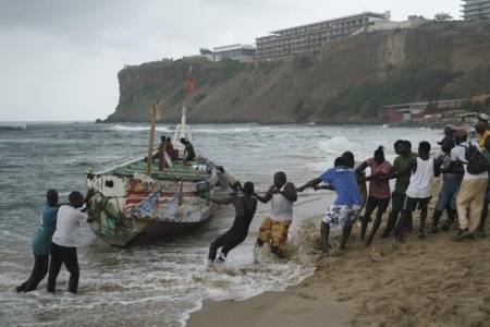 Kapal Imigram Tenggelam di Laut Senegal Utara, 20 Jenazah Ditemukan
