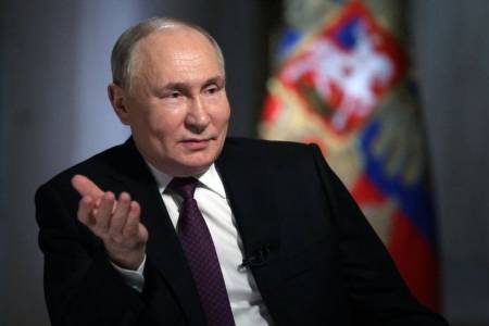 Putin Minta Binasakan Para Pembelot