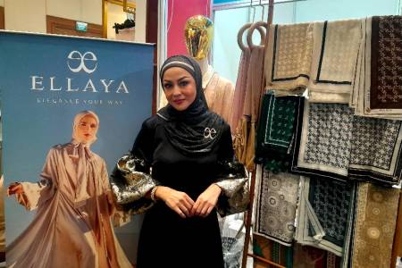 Hadir di Perhelatan Indonesia Fashion Week 2024, Jenama Ellaya Mantapkan Langkah di Dunia Modest Fashion di Tanah Air