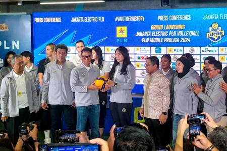 Jakarta Electric PLN Resmi Perkenalkan Jersey Proliga 2024, Darmawan Prasodjo: Target Kami Masuk Final Four Musim Ini!