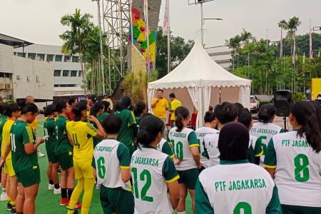 Srikandi Cup 2024: PTF Jagakarsa Raih Juara Kejuaraan Perdana Futsal Wanita di Kemenpora