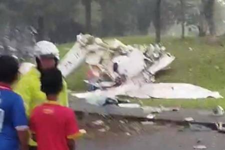 Breaking: Pesawat Jatuh di Kawasan BSD Tangerang