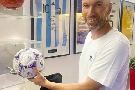 Zidane Buka Balapan Le Mans 24H