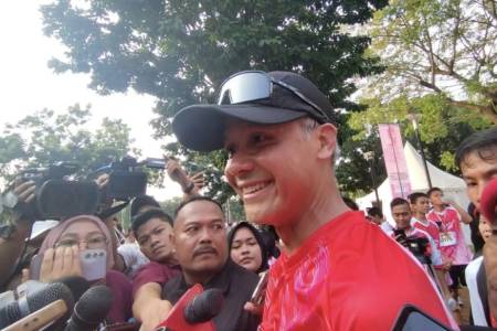 Ganjar Pranowo hingga Hasto Kristiyanto Ikut Lomba Lari Marathon 5 Kilometer  Bertajuk Soekarno Run