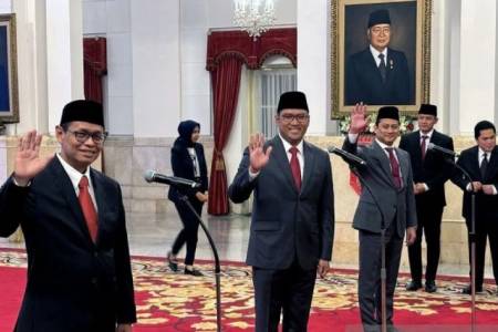 Presiden Jokowi Resmi  Lantik Thomas Djiwandono sebagai Wamenkeu II