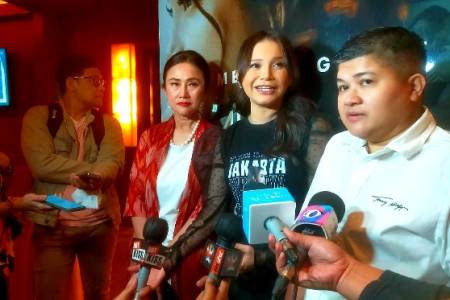 IWAPI Gelar Nobar Sinopsis Film All Access to Rossa 25 Shining Years di Plaza Senayan