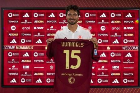 Bek Asal Jerman, Mats Hummels Resmi Berseragam AS Roma