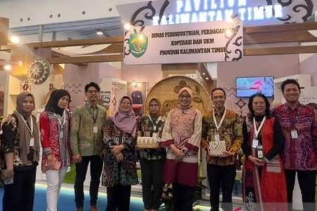 Sekda Sri Wahyuni Resmi Buka Paviliun Kaltim pada Trade Expo Indonesia 2024