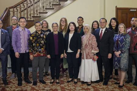 Kedutaan Besar AS di Indonesia dan Singapura Luncurkan Lokakarya Regional YSEALI Perdana tentang Ekonomi Biru